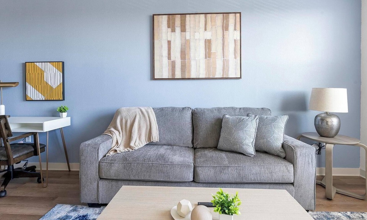 Biggar Apartment | Landing | Chic 1BD, Gym, Pool