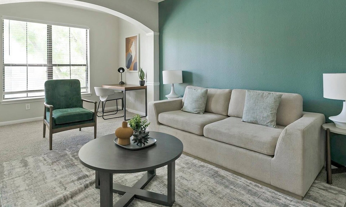 Briarforest Apartment | Landing | Incredible 1BD, Pool, Gym