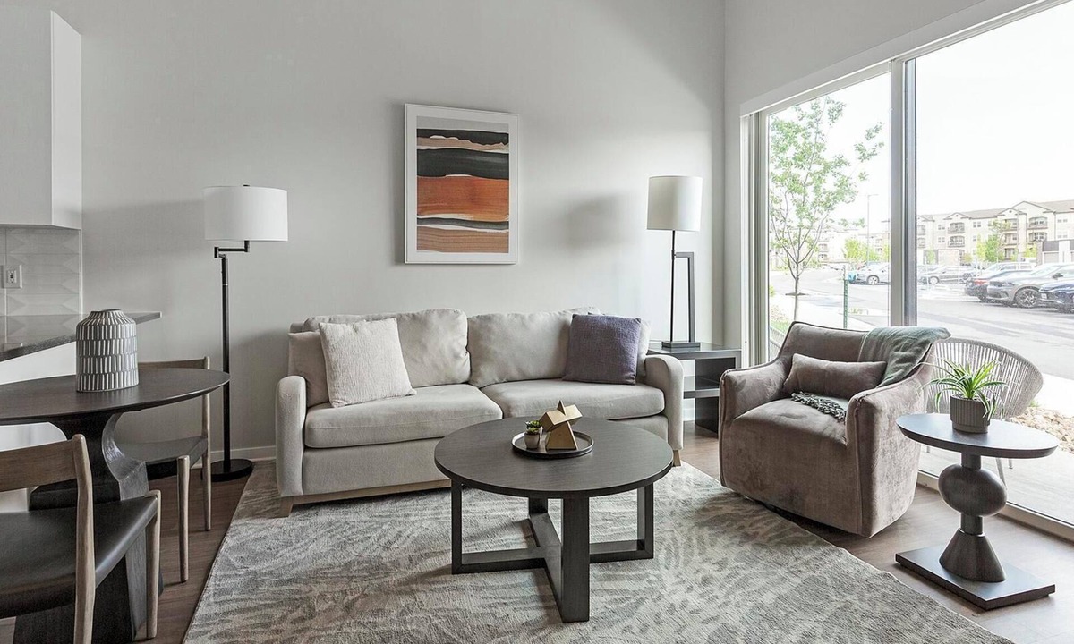 North Kansas City Apartment | Landing | Incredible 1BD, Courtyard, Pool