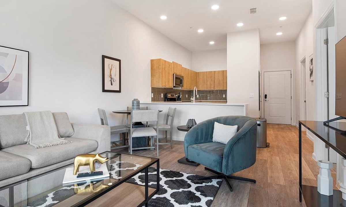 Florida Center Apartment | Landing | Modern 1BD, Gym, Game Room