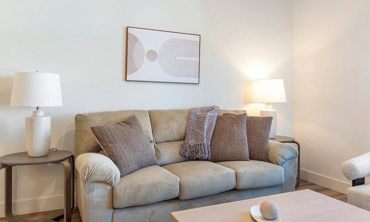 Firestone Apartment | Landing | Spectacular 2BD, Gym, Clubhouse