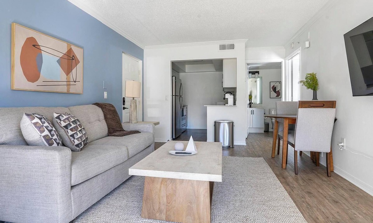 Fruitville Apartment | Landing | Spectacular 1BD, Gym, Clubhouse