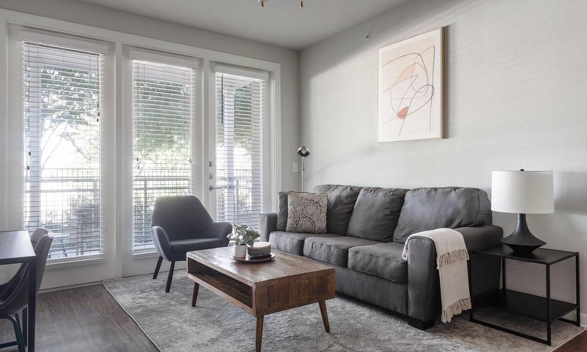 Buda Apartment | Landing | Stylish 2BD, Yoga Studio, Pool