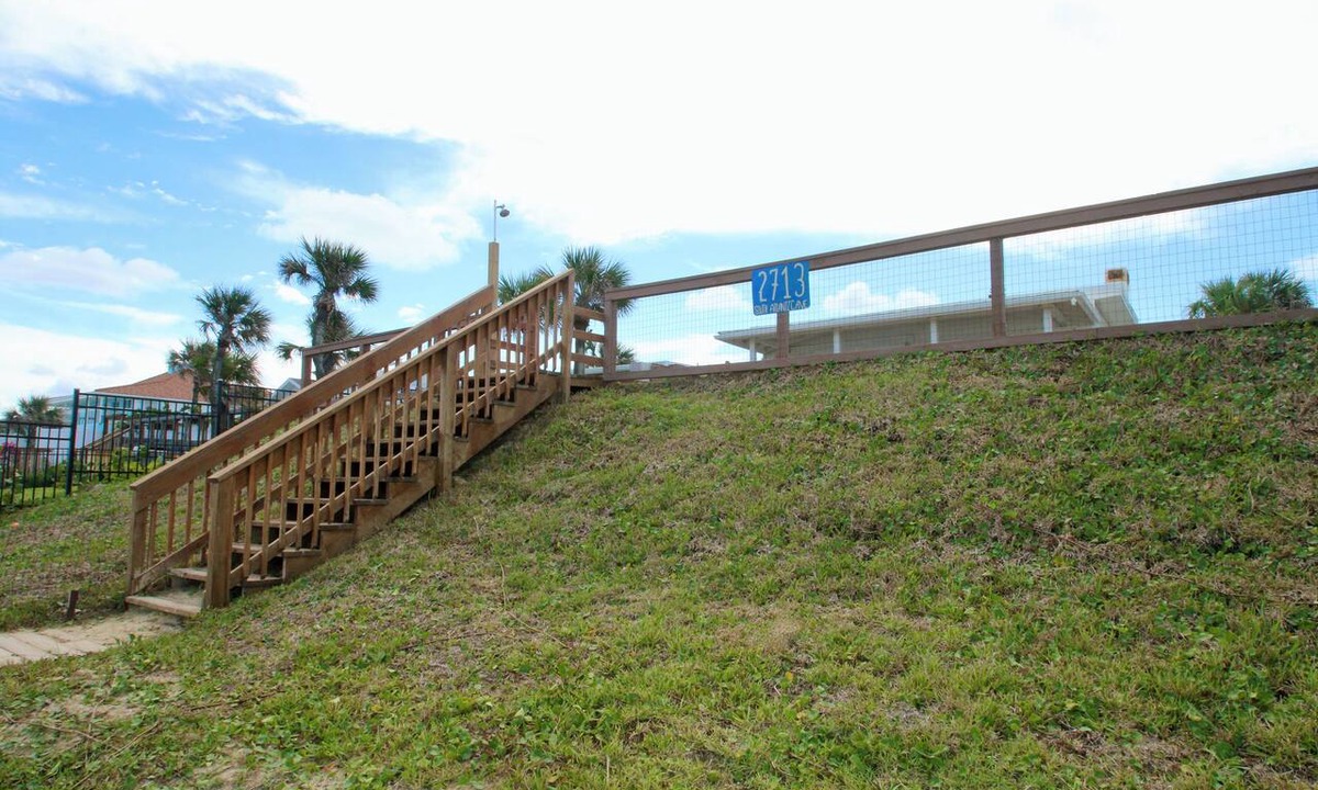 River Ridge Estates House | Large Luxury Beach House in Daytona Beach - Ocean Front Living