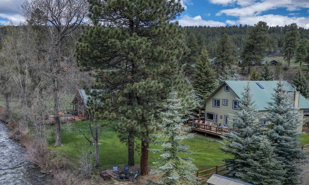 San Juan River Village House | Last-Min Summer Escape! Book August Stay by 7/31, 15% Off