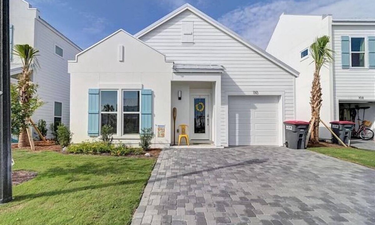El Centro Beach House | Last Minute Panama City Beach Open-West End-300 Meters to the Beach-July31-Aug9
