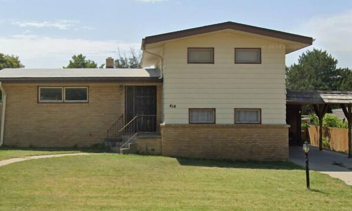 Hays House | Living on a budget? Look here!