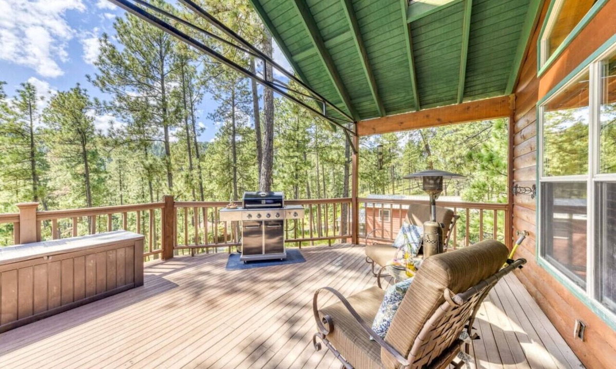 Ruidoso Cabin | Log Cabin Retreat - Covered Deck, Views & Wildlife