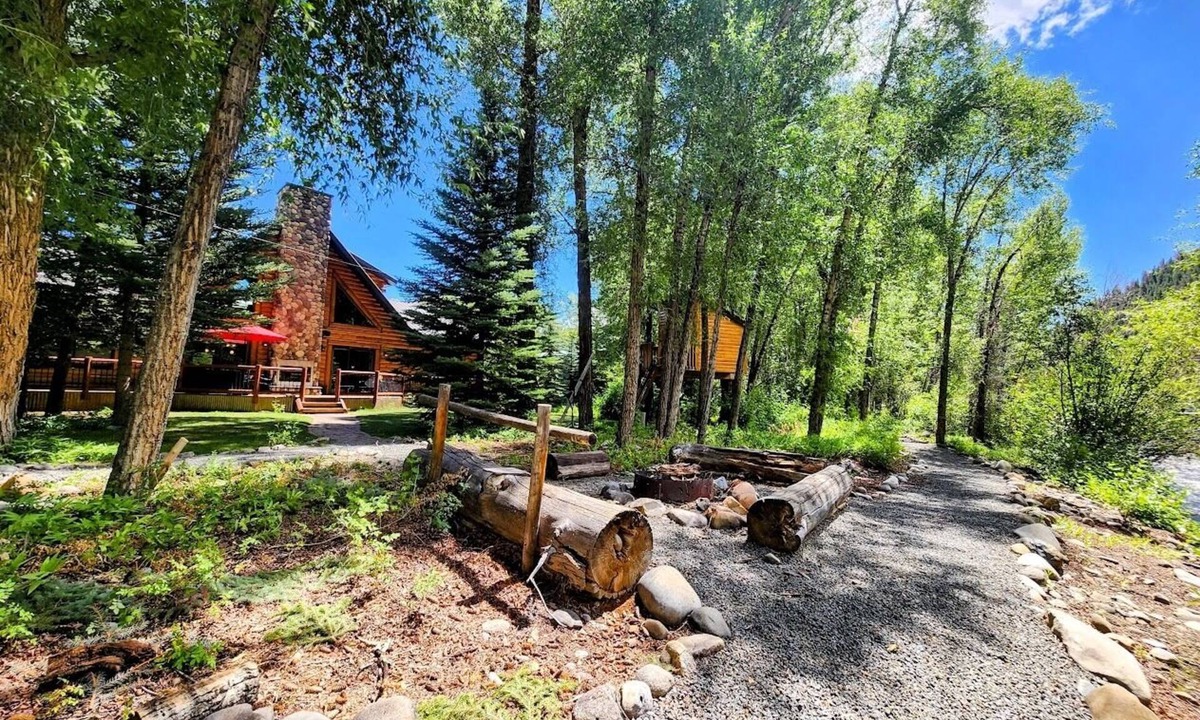 Almont House | Log Home on the East River w/Fish Access | 3 Bedroom | Gas Grill | Firepit