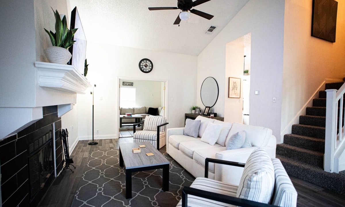 West San Antonio House | Lovely 3-bedroom house with AC in San Antonio Lackland Area