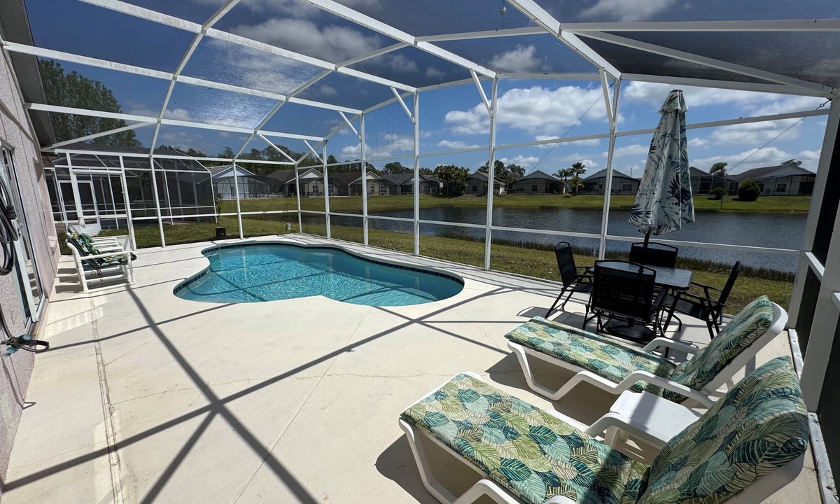 Eagle Pointe South House | Lovely 3 Bedroom Villa with Private pool and Lake View