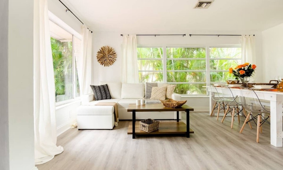Hallandale Beach House | LOVELY HOUSE IN THE HEART OF HALLANDALE BEACH