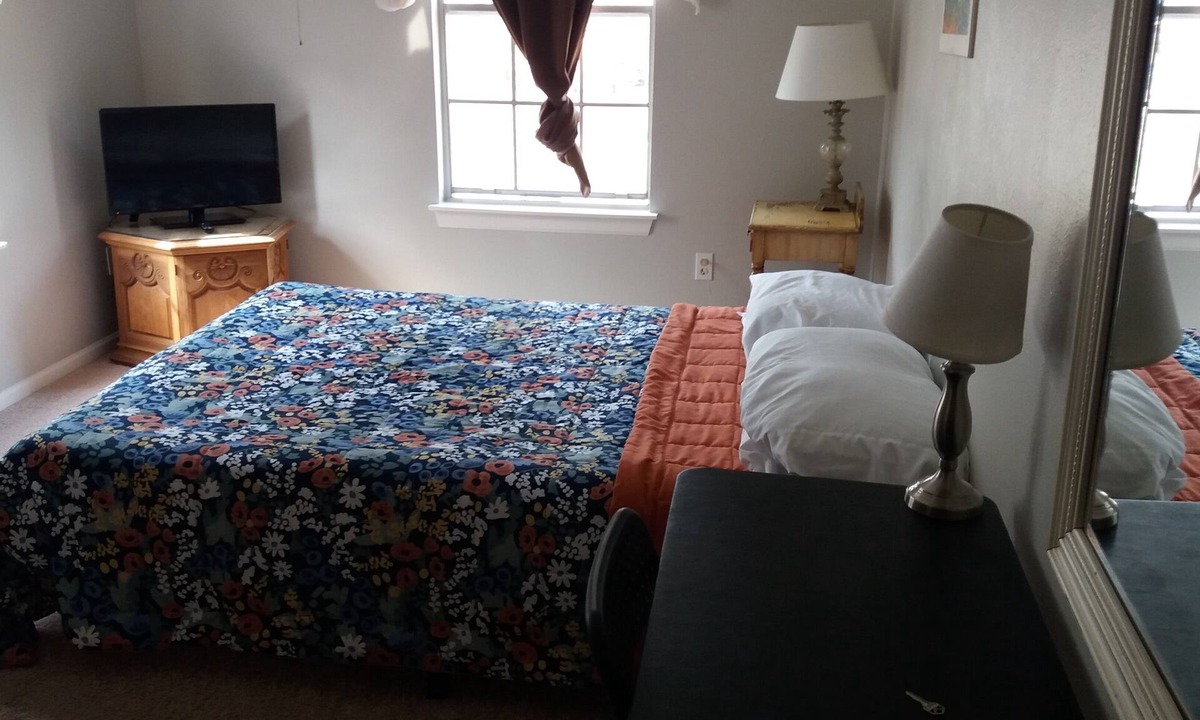 Kingwood House | Lovely Private room near IAH airport in humble/Kingwood
