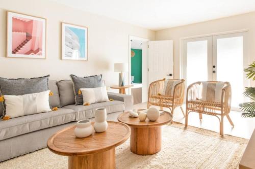 West Little Havana House | Lux 6BR Villa with Pool, King Beds and Top Amenities