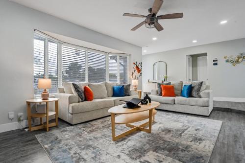 Lauderdale Lakes House | Luxe by Jenn - 3BR Retreat with Heated Pool