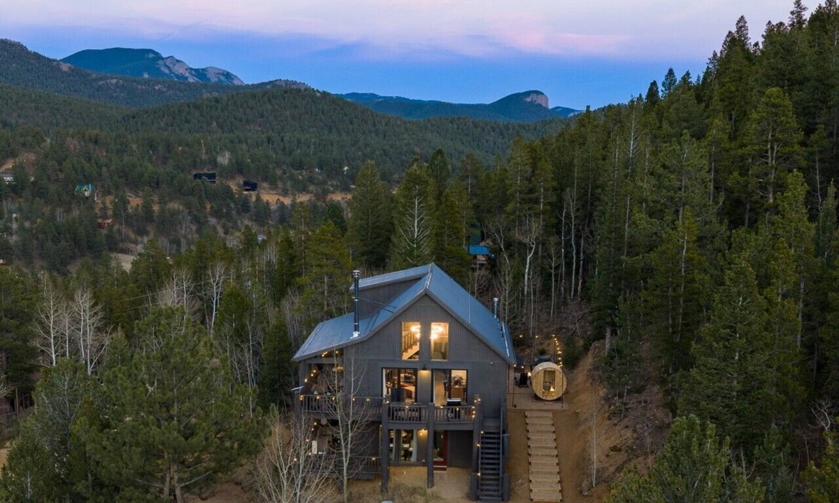 Bailey Cabin | Luxe Mtn Cabin | Hot Tub, Sauna, Stargazing Dome