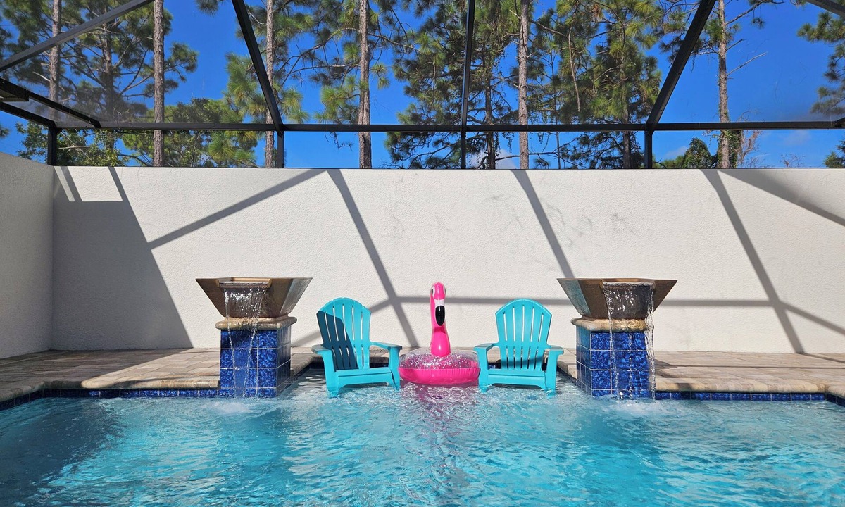 Brooksville House | Luxurious *heated* pool oasis by the springs
