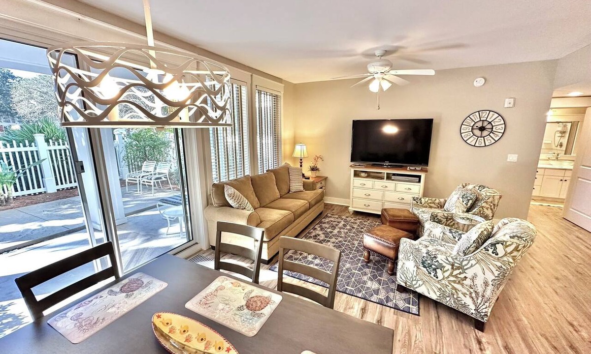 Baytowne Wharf Condo | Luxurious living in Baytowne Wharf minutes from the Beach 310PH