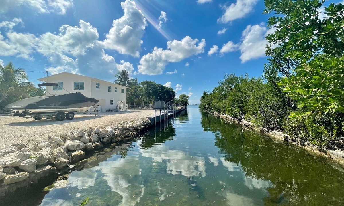 Coupon Bight Aquatic Preserve House | Luxury and Lovely Water Front House