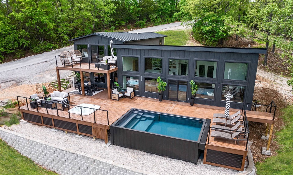 Indian Point House | Luxury Home w/Heated Private Pool Amazing Views, Indian Point next to SDC!