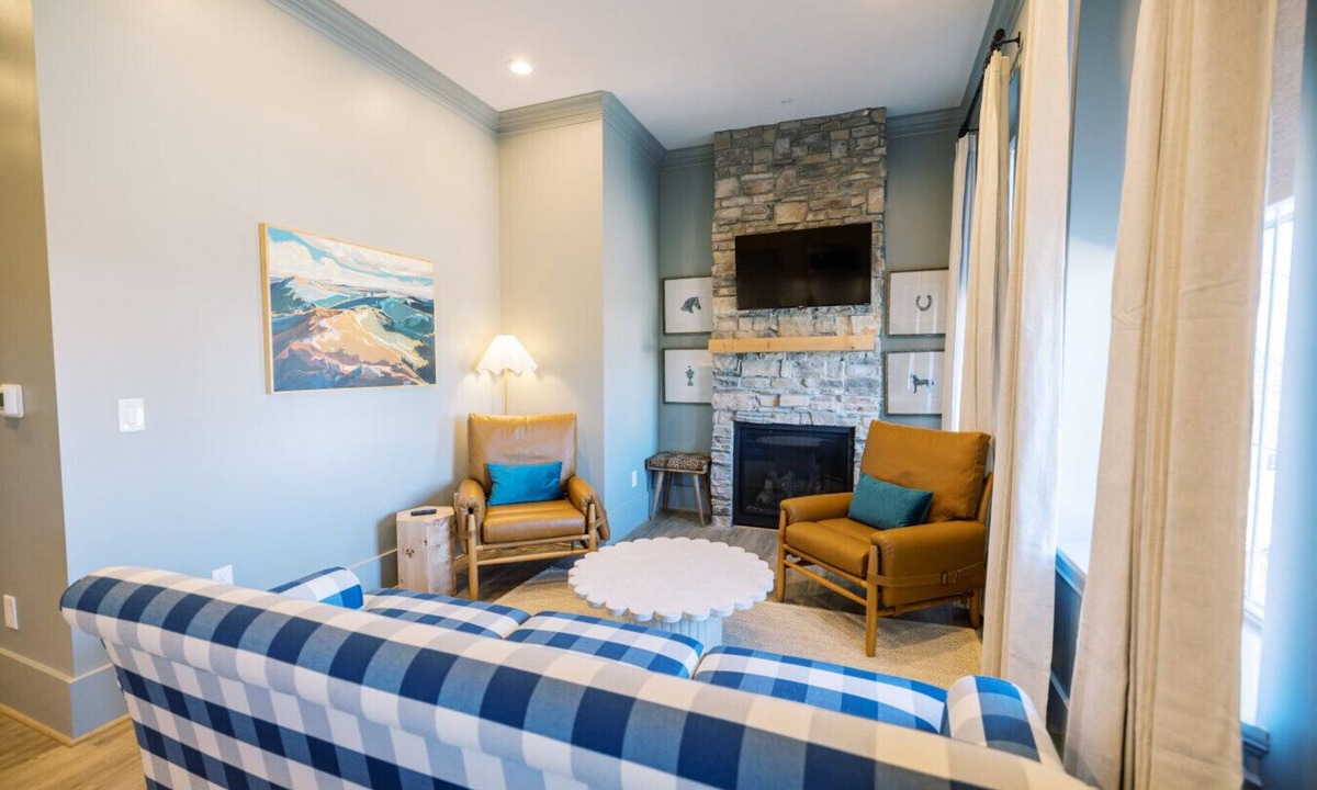 Jacksonville Apartment | Luxury Loft on Jacksonville’s Historic Square