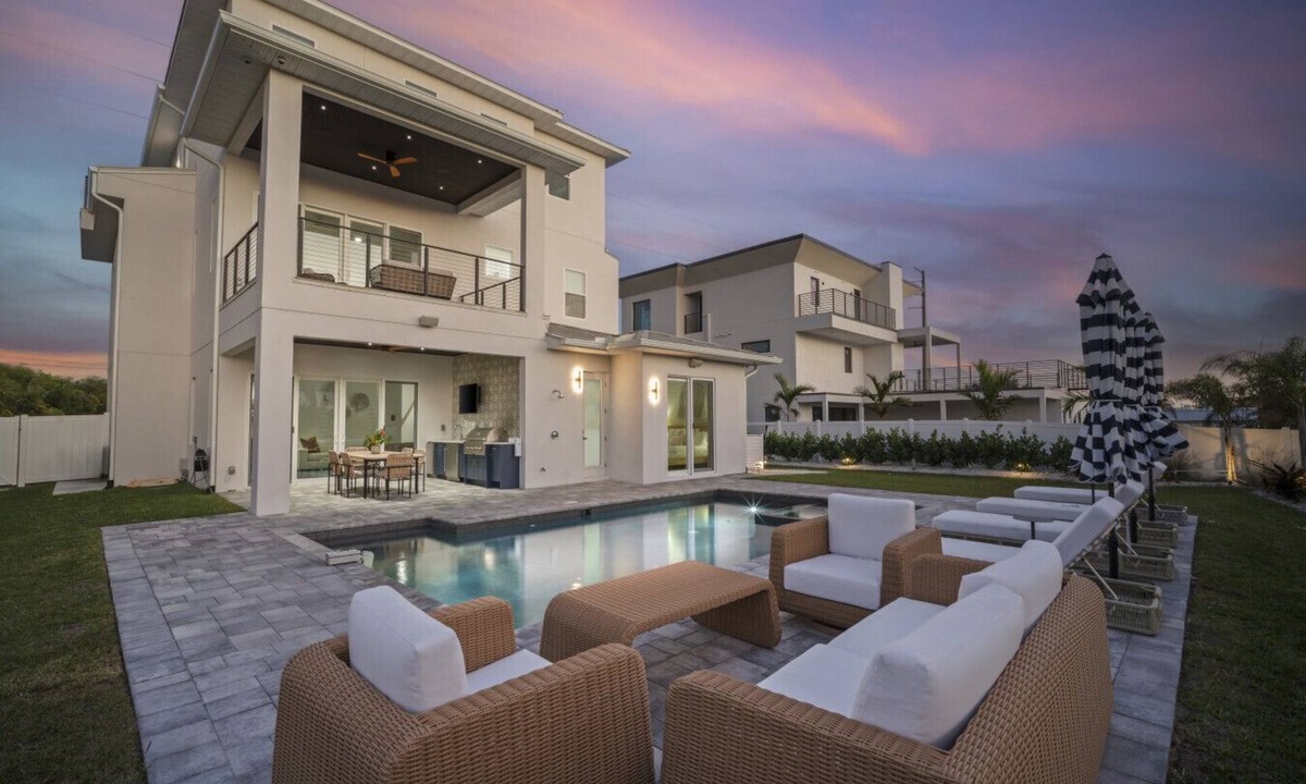 Cocoa Beach House | Luxury Oceanfront 5BR | Pool, Spa, Rooftop | Sleeps 12