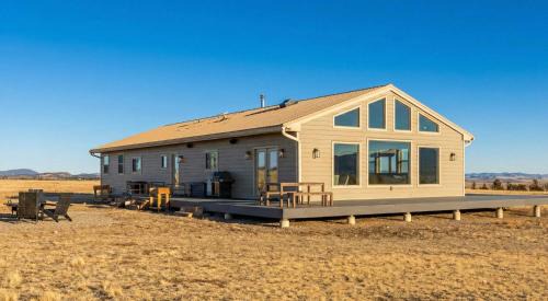 Fairplay House | Luxury Off-Grid Cabin with Stargazing Deck & Views