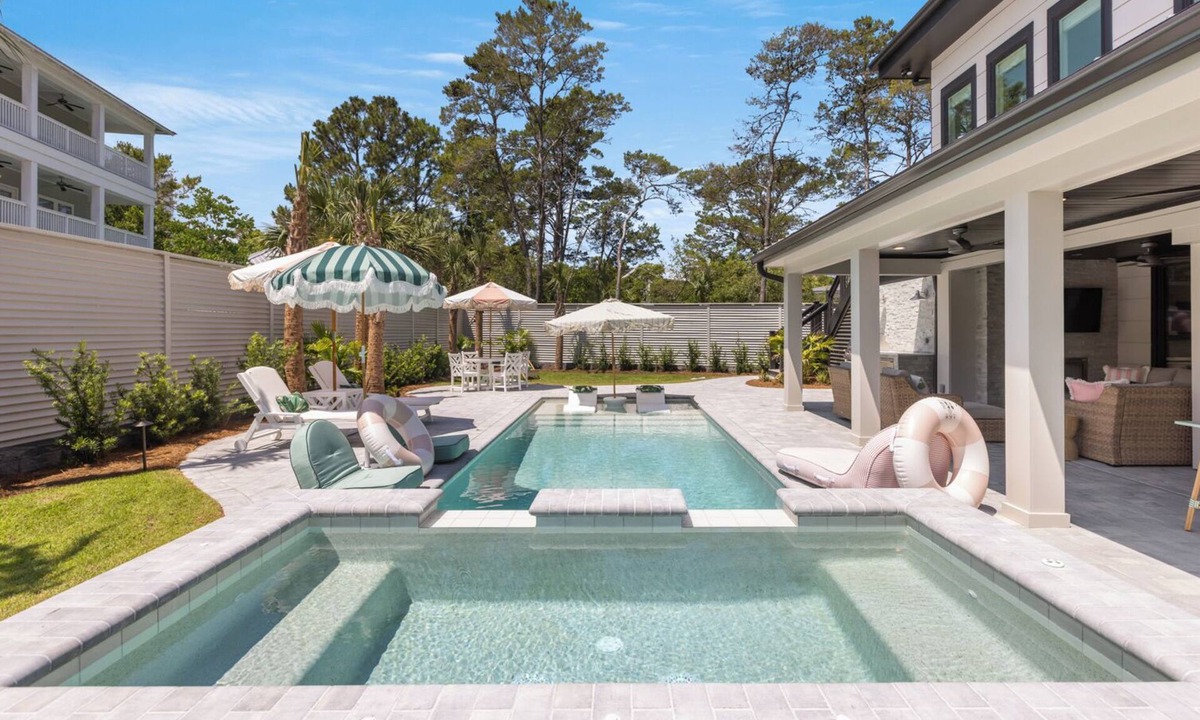 Seagrove Beach House | Luxury Private Pool + Golf Cart, 8 Beds & 5 Bikes