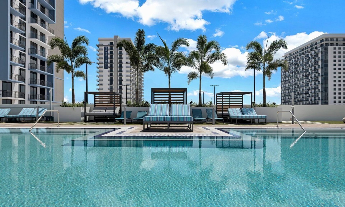 Doral Apartment | Luxury Studio Suite w/Golf View | Sauna + Pool