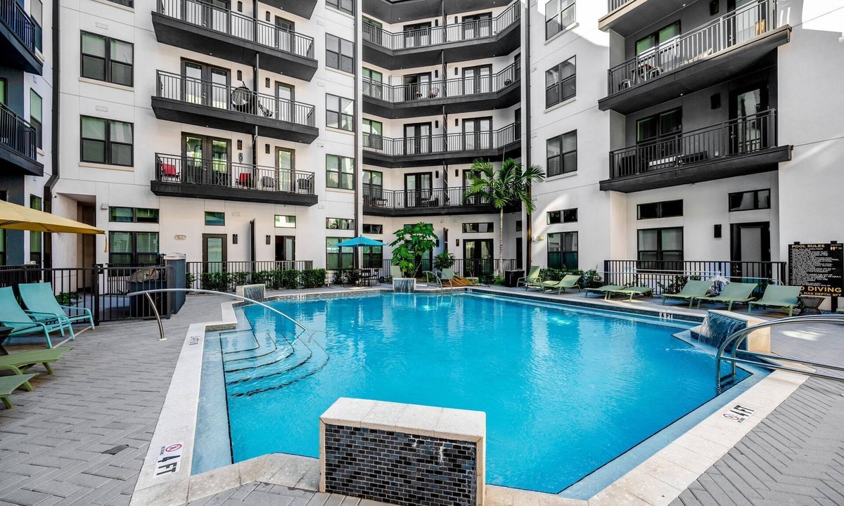 East Ybor Apartment | Luxury Stylish Apt in Tampa