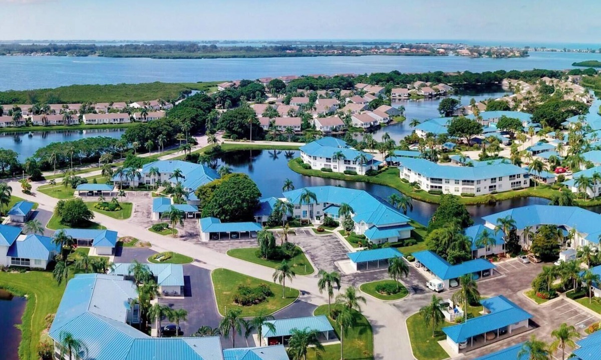 Whitney Beach Villa | Luxury two bedroom condo with heated pools, near AMI