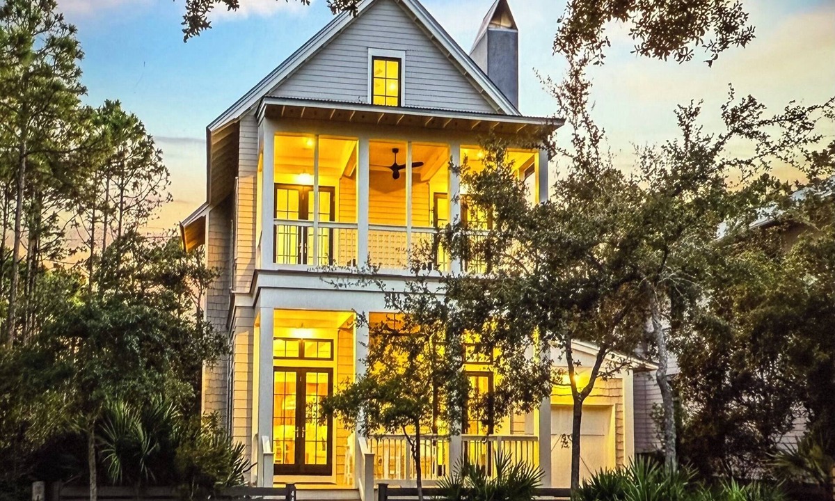Watercolor House | LUXURY WATERCOLOR RETREAT STEPS TO CAMP WATERCOLOR 6P GOLFCART BIKES BEACH&POOLS