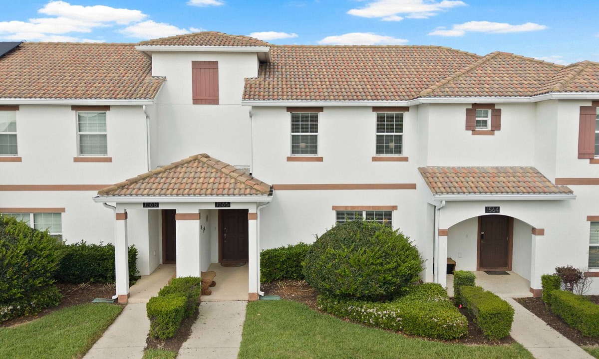 Davenport Ski Chalet | Magic Stay Townhouse 4Beds/3Bath/Pool/Jacuzzi/18Min From Disney