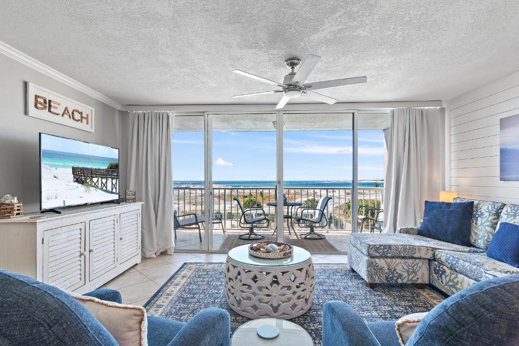 Holiday Isle Apartment | Magnolia House 307 At Destin Pointe Resort