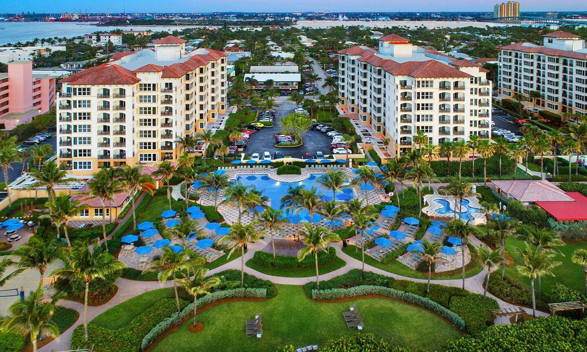 Palm Beach Shores Condo | Marriott Ocean Pointe - Spacious 1BR Condo - Full Kitchen - Oceanside