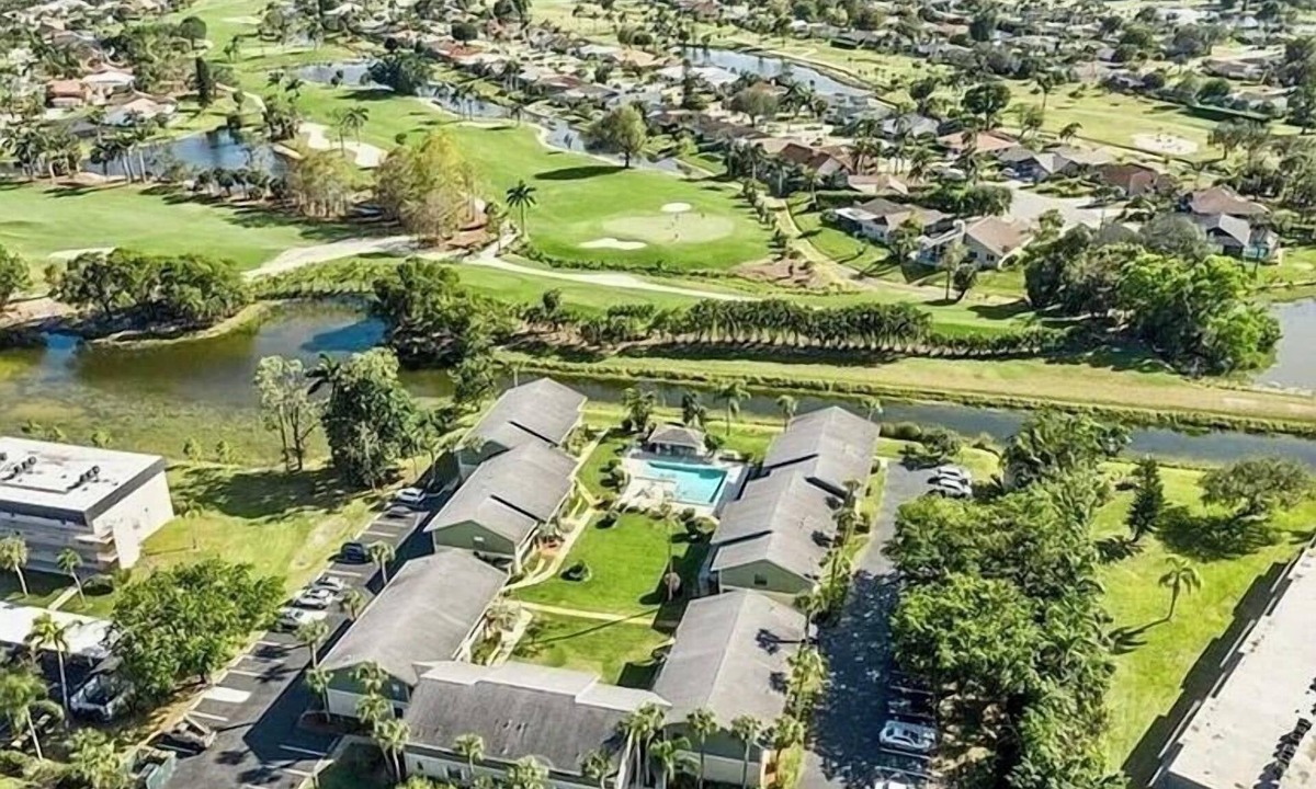 Lely Condo | Marwood | Naples Condo with Heated Pool