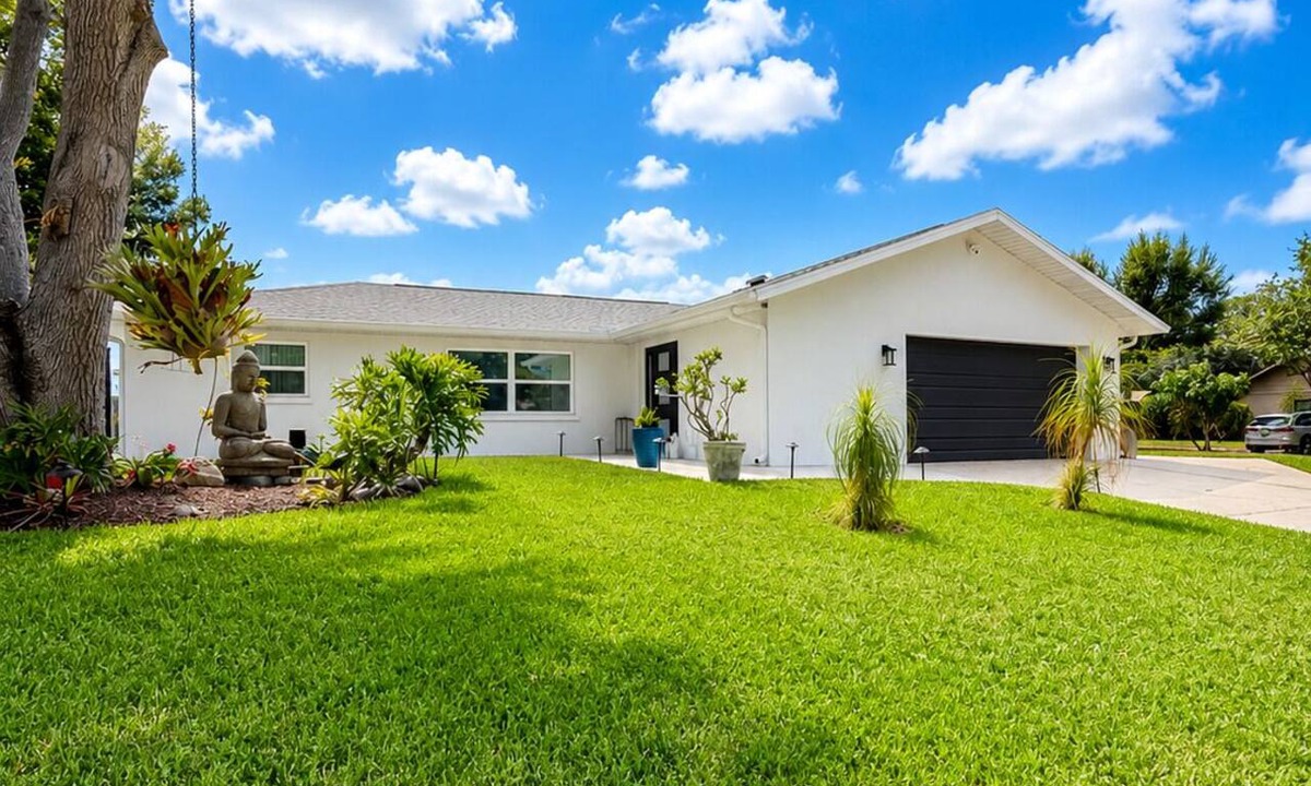 West Bradenton House | Matty’s beach Scape