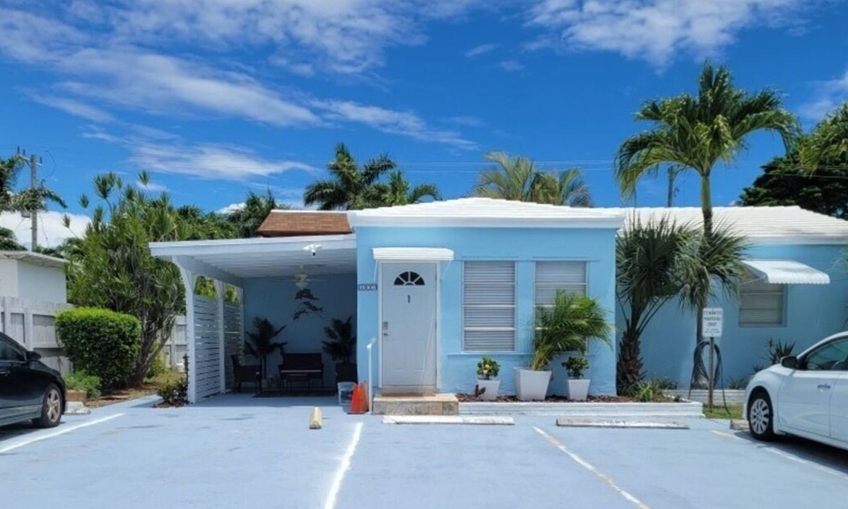 Deerfield Beach House | Melrose Place:Charming 2-bedroom beachhouse in delightful Deerfield Beach Island