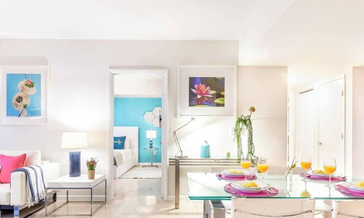 Downtown Miami Apartment | Modern Brickell Suite | Walk to City Center
