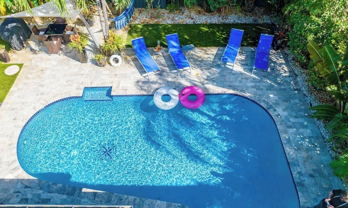 Victoria Park House | Modern Coastal Home Near Las Olas + Heated Pool