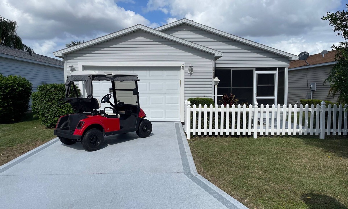 Liberty Park House | Modern Home with Golf Cart, Enclosed Lanai & Close to Lake Sumter Landing