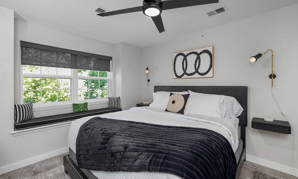 Branson Condo | Modern Luxury Hideaway Haven Dog Friendly