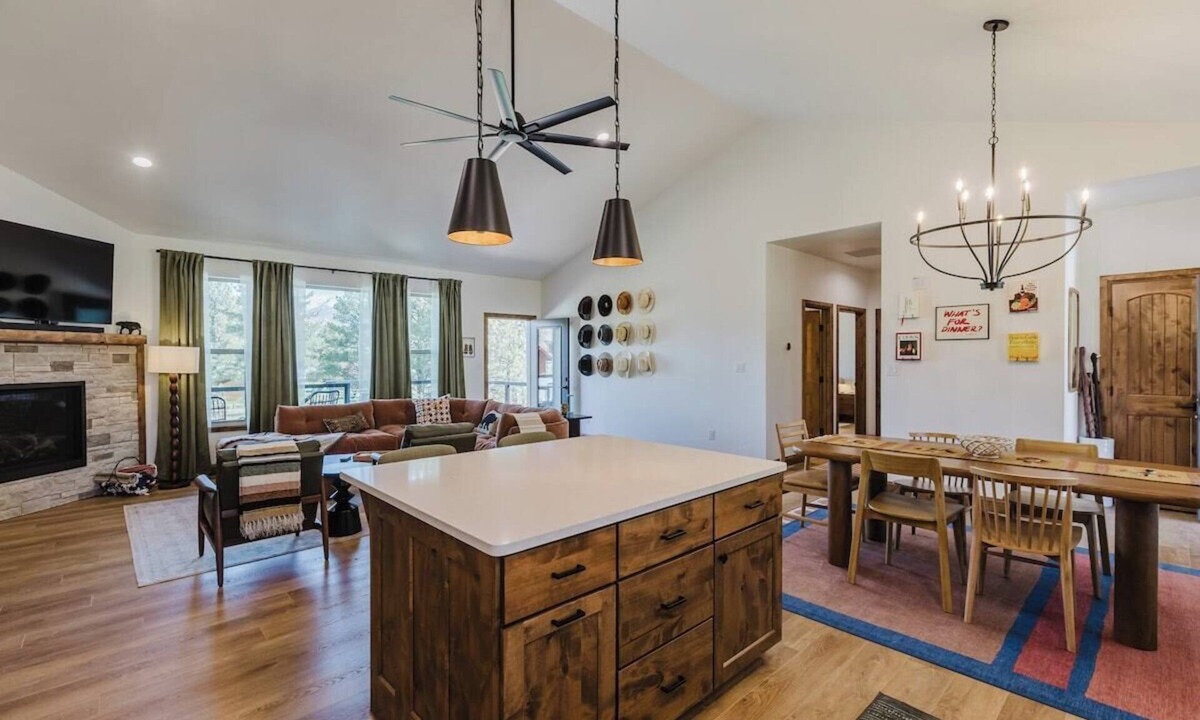 Pagosa Highlands House | Modern Mountain Retreat | Hot Tub, Views & Trails Nearby