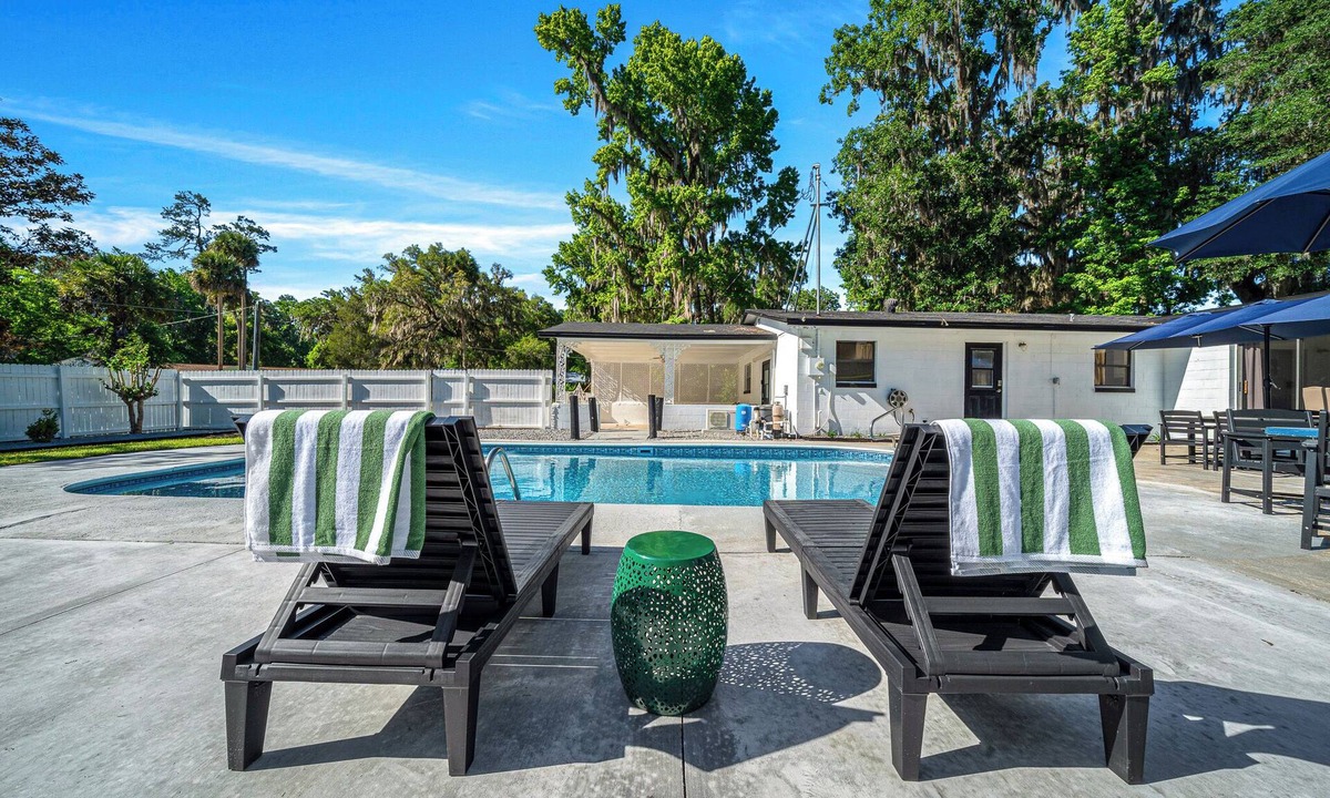 Ocala House | Modernized 3BR Pool Home near downtown, i75, & WEC