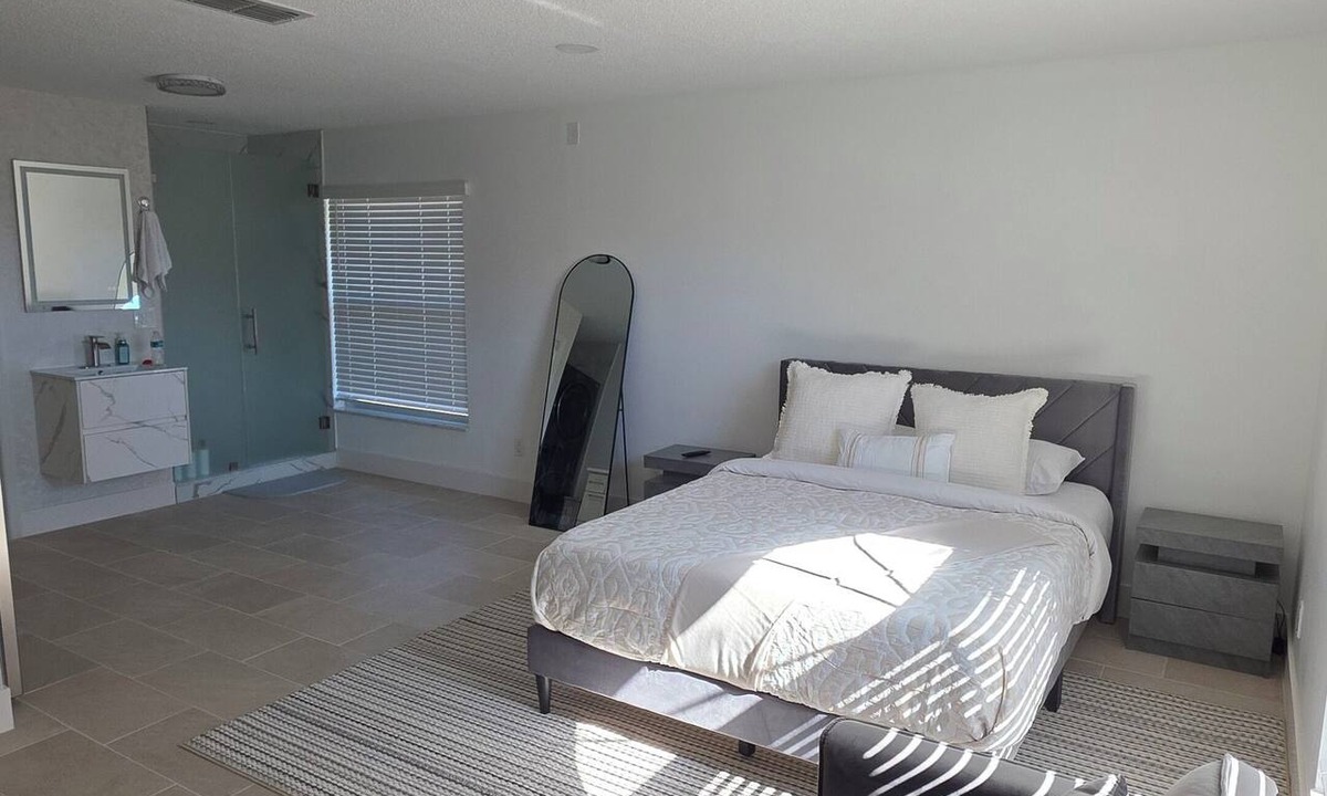 Indian Ridge Apartment | Moderno estudio de 1 dormitorio 1 baño elegante acogedor y comodo.