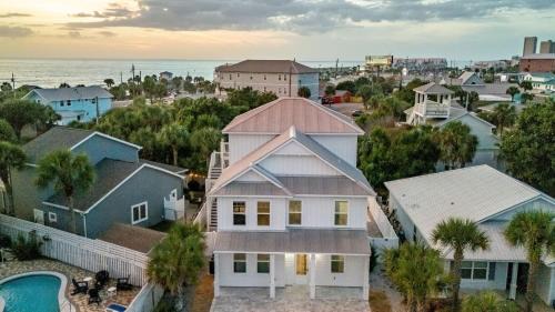 Bahama Beach House | Montoute by AvantStay