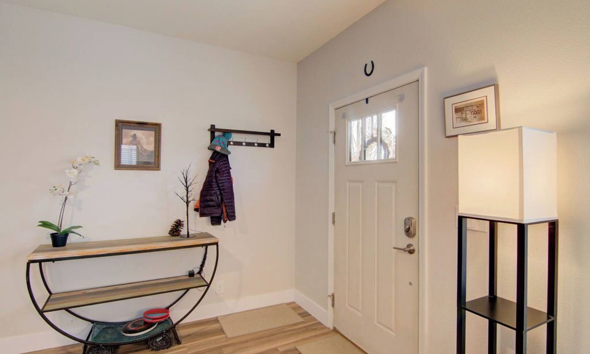 Buena Vista House | Mt. Princeton Views. Remodeled. Fire Pit & BBQ