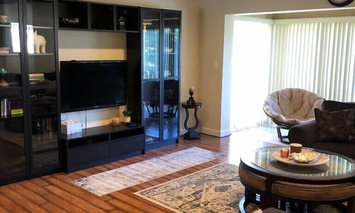 Central Naples Condo | Naples Bath and Tennis Club-Sanchez Tennis Academy