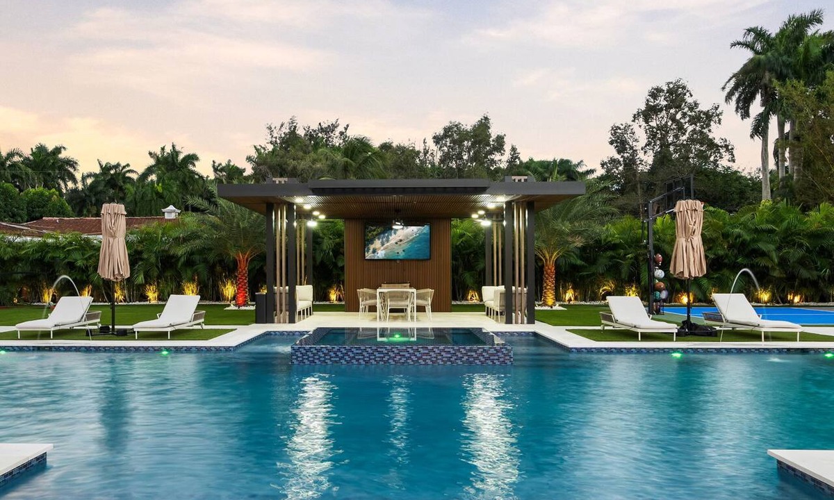 Golden Glades House | Neon Palms Estate-Pool-Pickleball Court