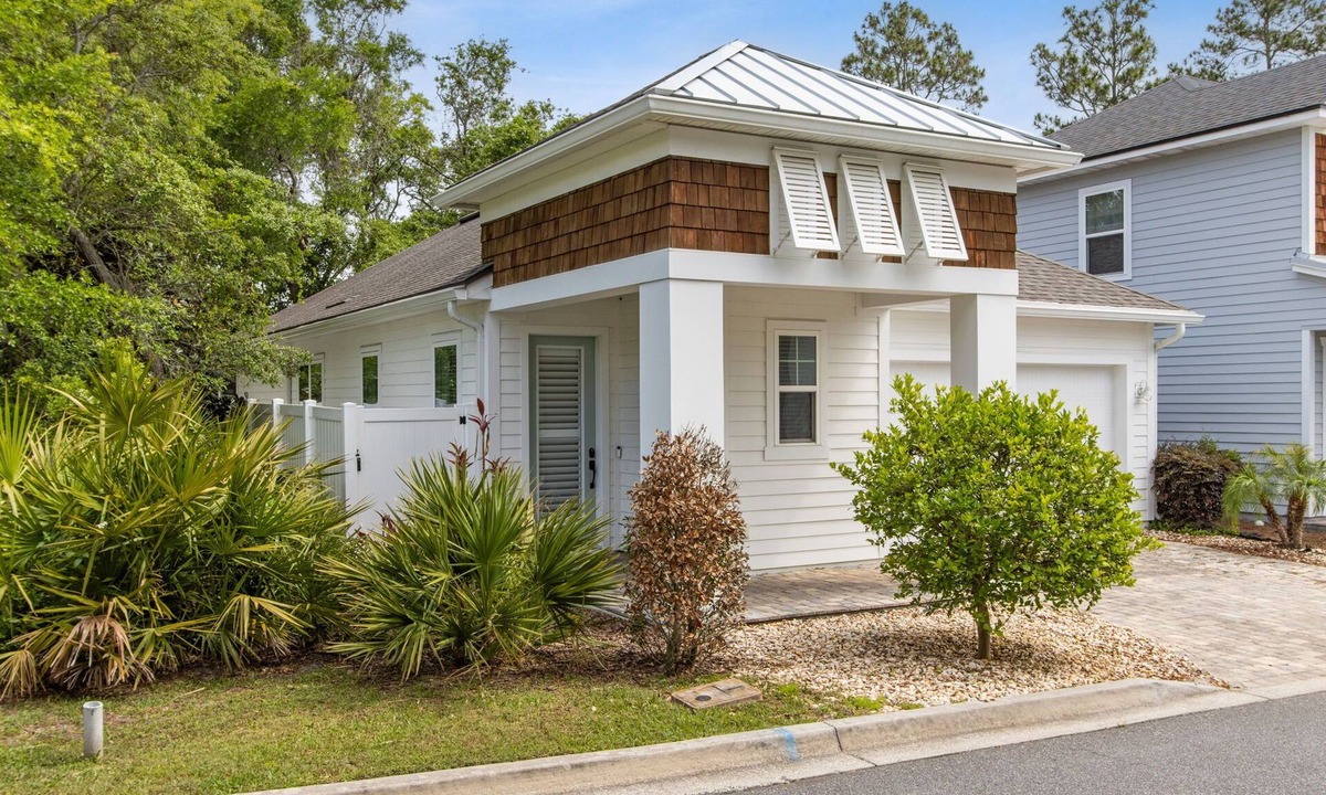 Fernandina Beach House | NEW! Avail Jun-Aug. 30 Day Rates Only. Walk to Beach Along Egans Greenway
